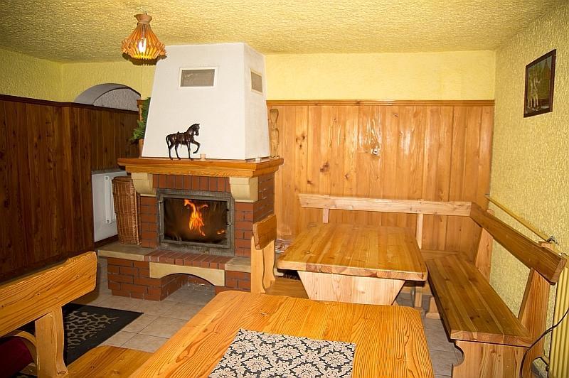 Hacjenda - Apartamenty I Pokoje Goscinne Czarna Góra Rom bilde