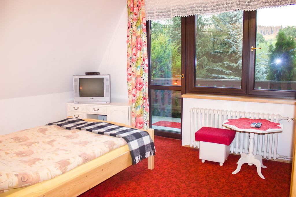 Hacjenda - Apartamenty I Pokoje Goscinne Czarna Góra Eksteriør bilde