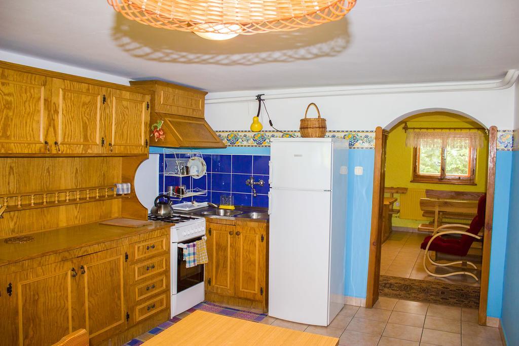Hacjenda - Apartamenty I Pokoje Goscinne Czarna Góra Eksteriør bilde